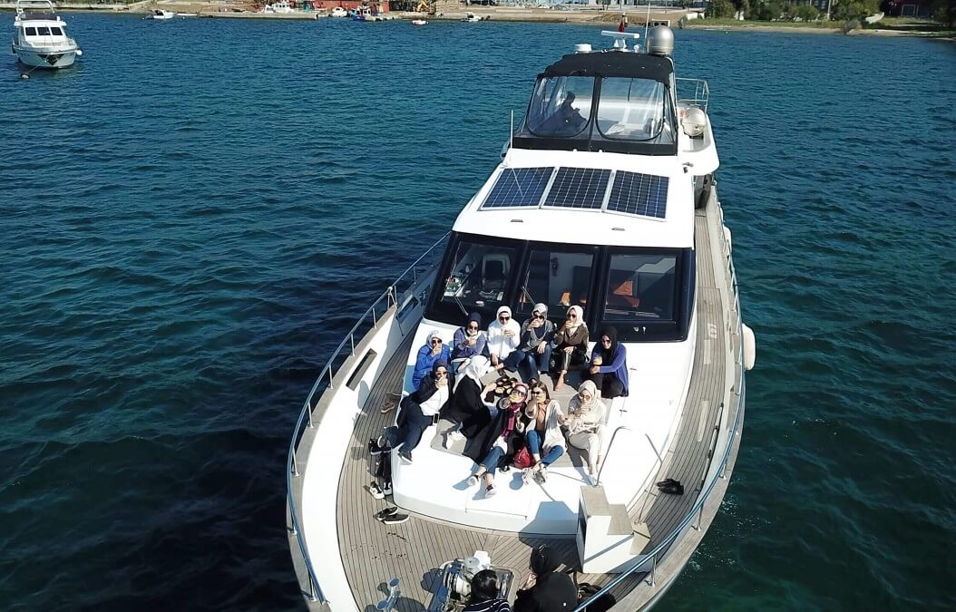 istanbul zoe yacht cruise tour
