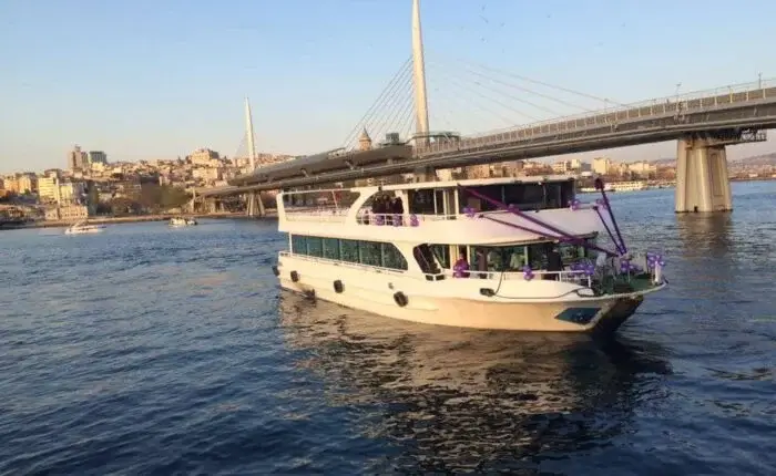 Private Istanbul Yacht for 100 People