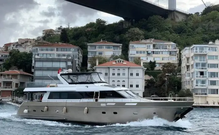 Private Istanbul Yacht for 15 People