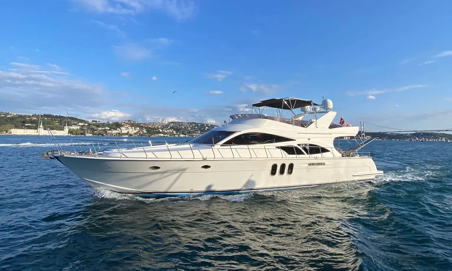 istanbul-boat-rental-private-bosphorus-cruise